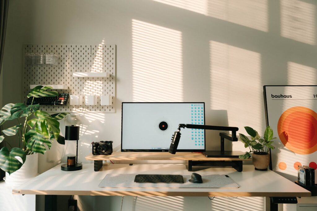 整理桌面，提升工作空間的整潔感